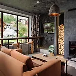 Hotel медова *